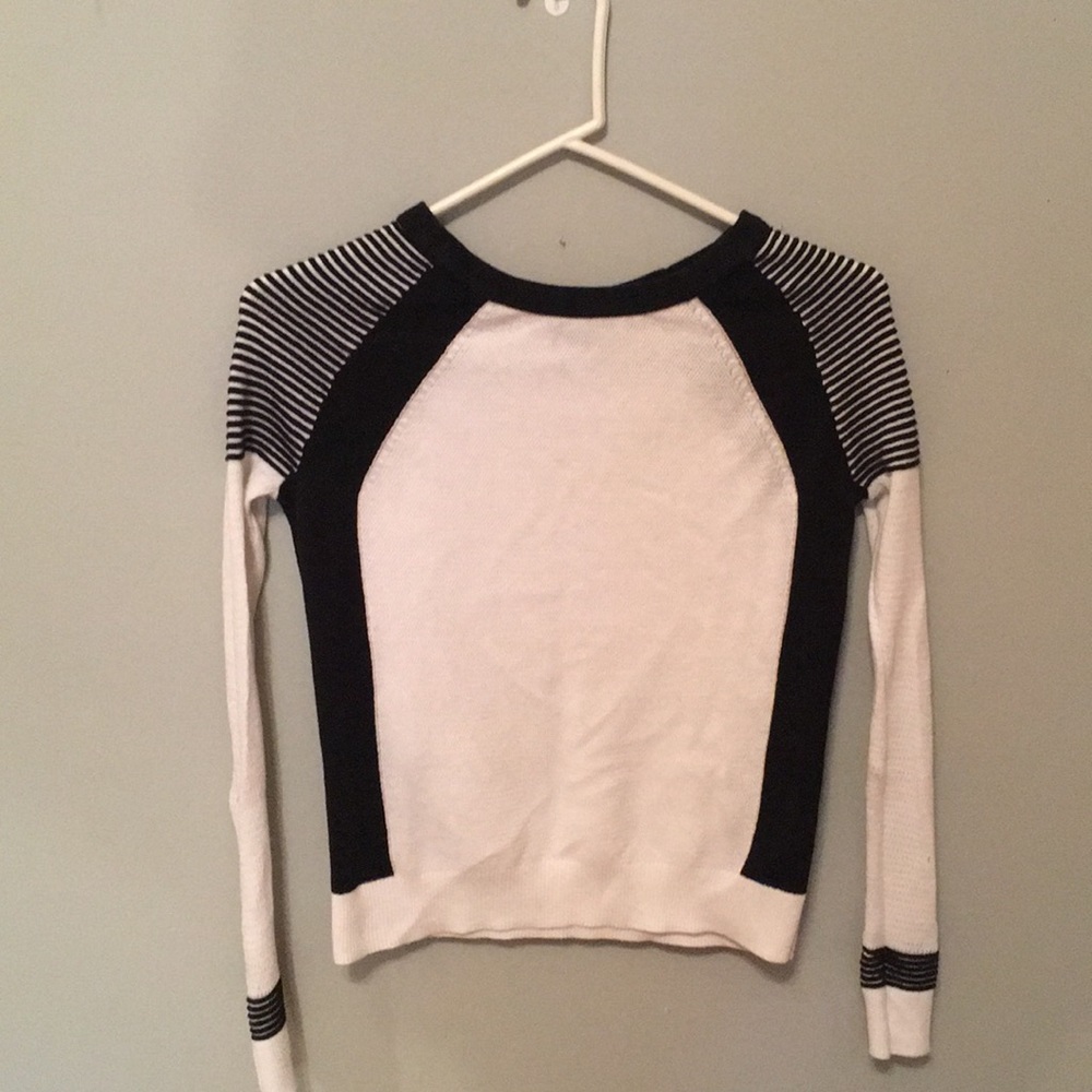 Long sleeve sweater